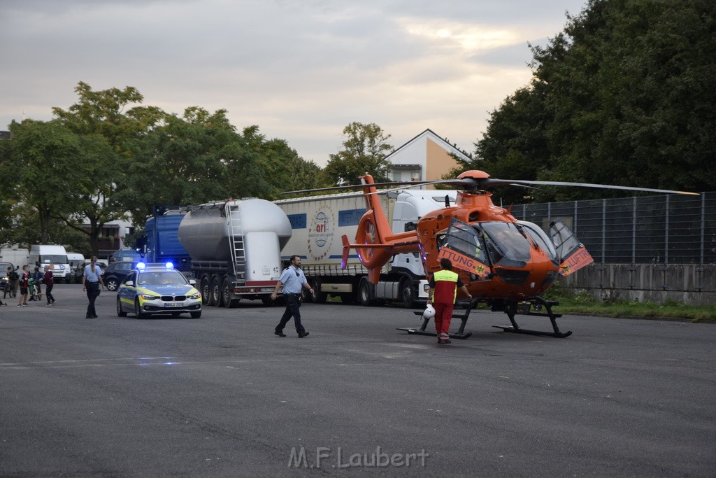 VU Kind Koeln Vingst Hinter dem Hessgarten P33.JPG - Miklos Laubert